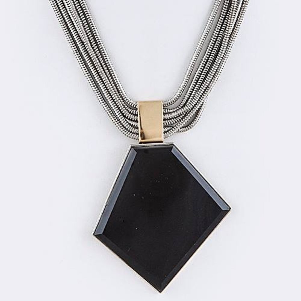 ANGULAR CUT ACRYLIC ORNATE ACCENT MULTI CHAIN NECK